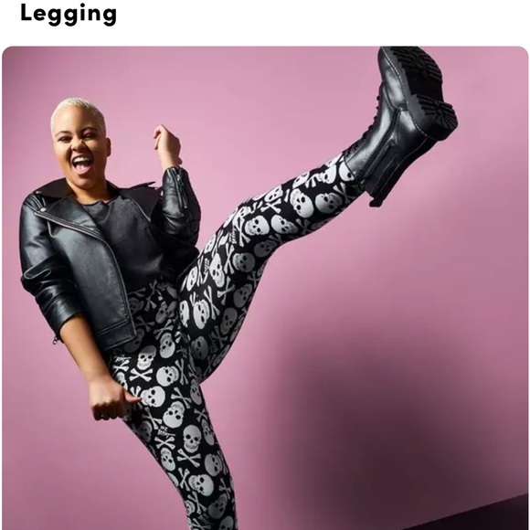 Torrid Betsey Johnson NWT skull leggings - Picture 4 of 7